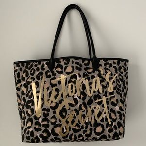 Victoria’s Secret - Tote - shoulder bag - leopard print design.